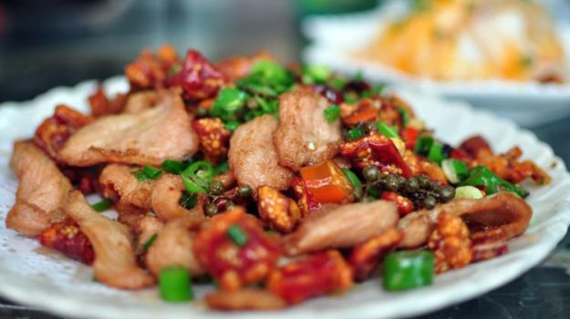 Tips And Recipe To Make Restaurant-Style Chilli Chicken At Home