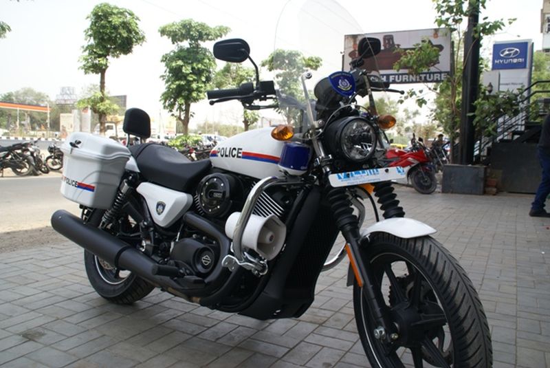 new, bike, india, harley-davidson, street 750, kolkata, police, escort, news