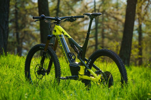 rocky mountain altitude powerplay carbon 70