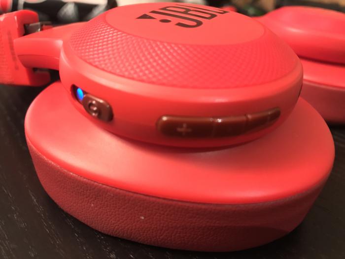 The right ear cup has various inline controls and the power switch.