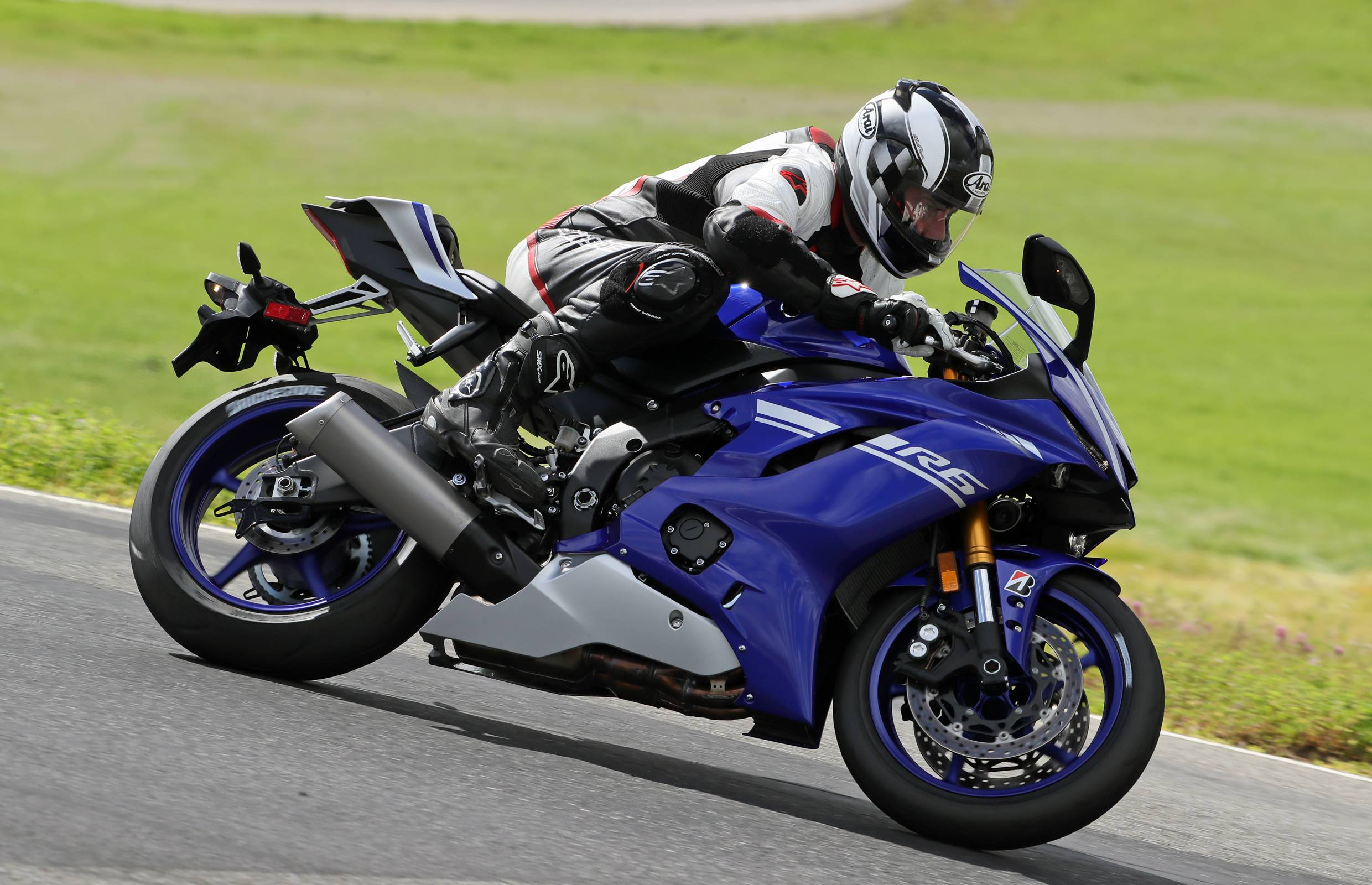 bjn27376 First Ride: 2017 Yamaha YZF R6