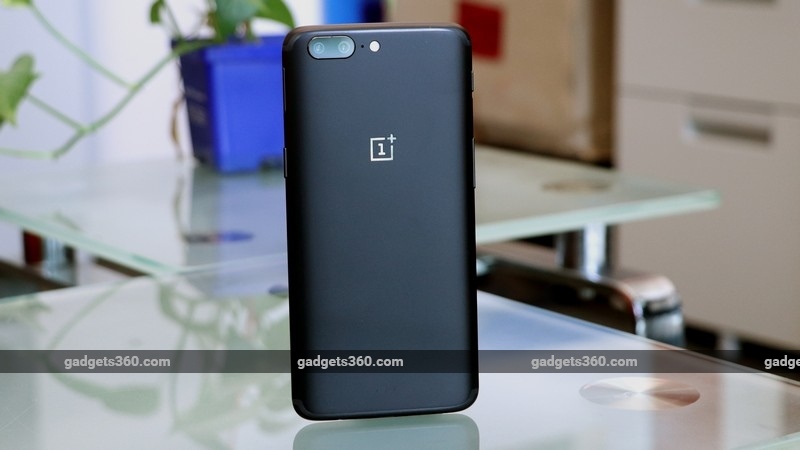 oneplus 5 back gadgets 360 oneplus