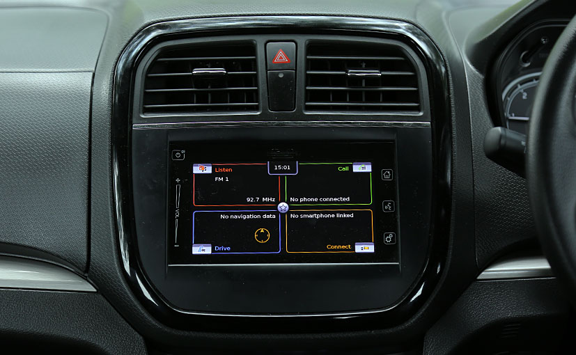 maruti suzuki vitara brezza infotainment screen