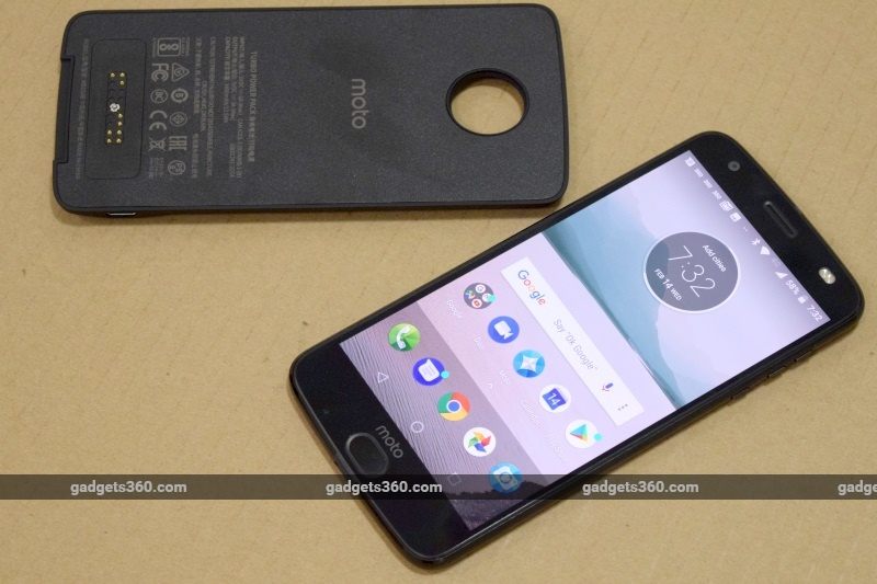 Moto Z2 Force and Moto TurboPower Mod Review