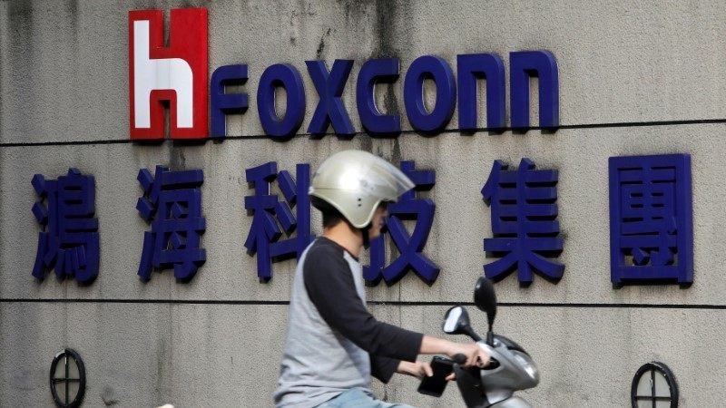 Apple Supplier Foxconn Posts Drop in Profits Despite Strong iPhone Quarter